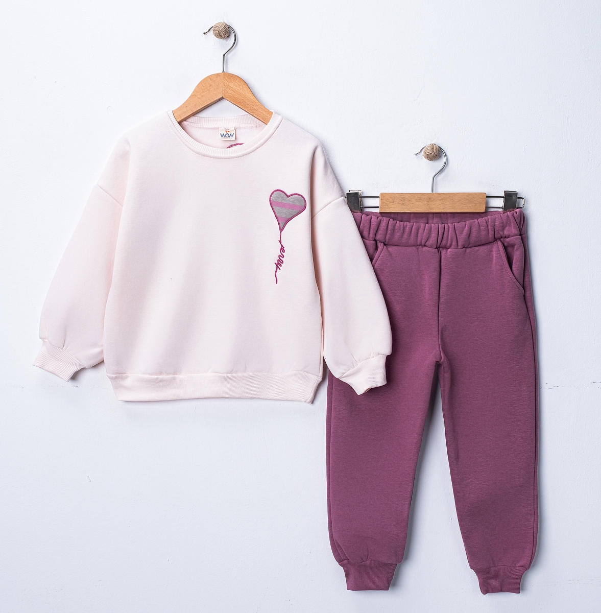 KALP DETAYLI 3 İP KIZ TAKIM  5-8  YAŞ 4 ADET