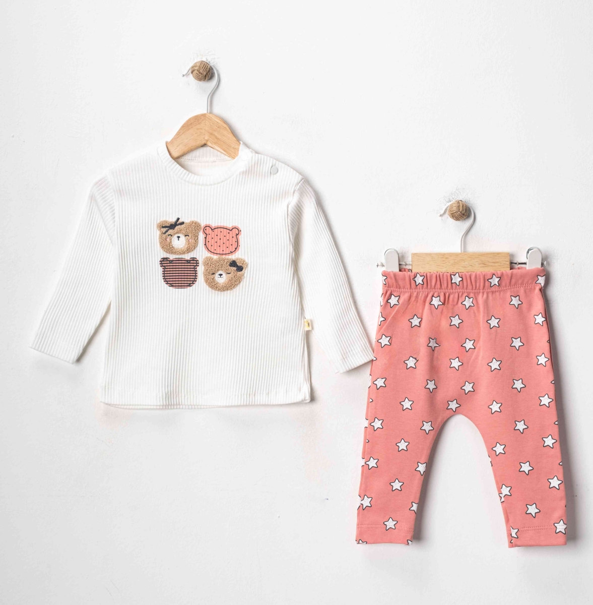 139 ALTI YILDIZLI TAKIM 3-12 AY 4 ADET