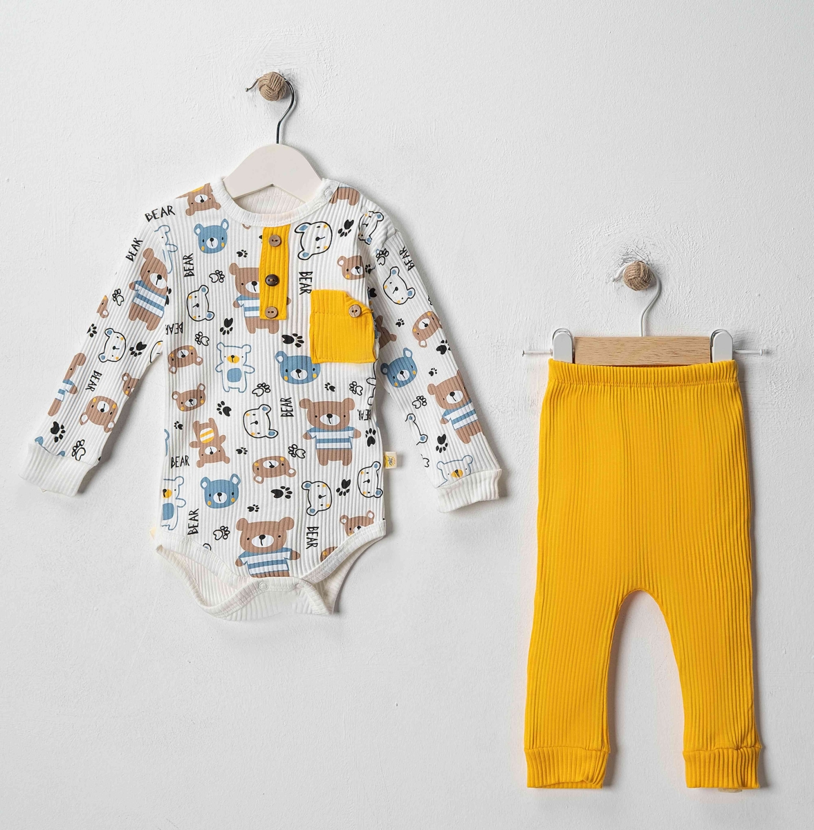 105 BEAR BASKILI ERKEK TAKIM 3-12 AY 4 ADET