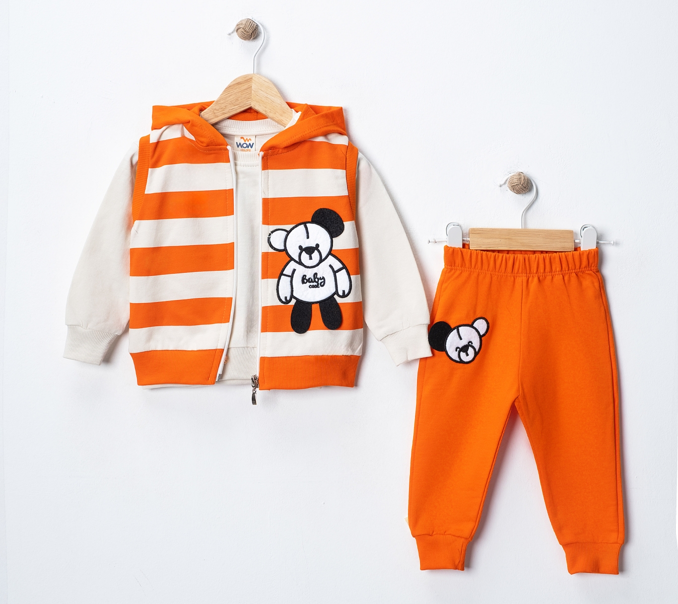 ÜST KEÇE NAKIŞLI 3LÜ ERKEK YELEK TAKIM 9-24 AY 4 ADET